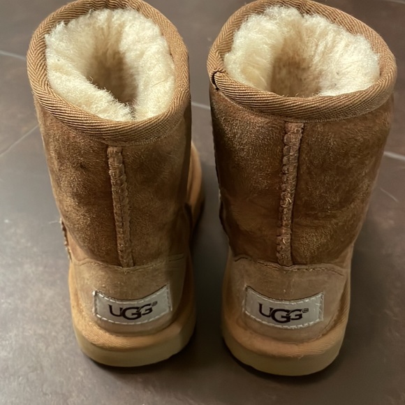 Baby Ugg Boots - Picture 2 of 3